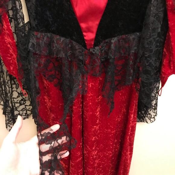 Incharacter Costumes L vampire queen red black maxi dress velvet Dress Only - Picture 11 of 13